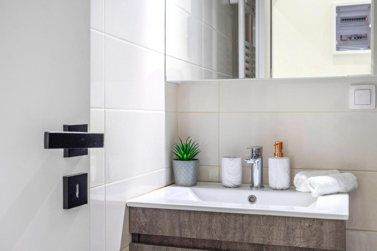 Central 2Br Apartment In The Heart Of אתונה מראה חיצוני תמונה